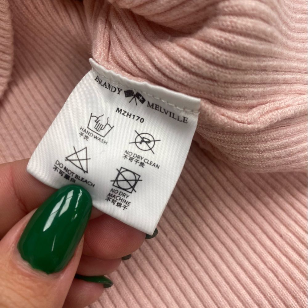 Brandy Melville Brett Turtleneck Ribbed Long Sleeve Crop Sweater Shirt OS small - Picture 4 of 6